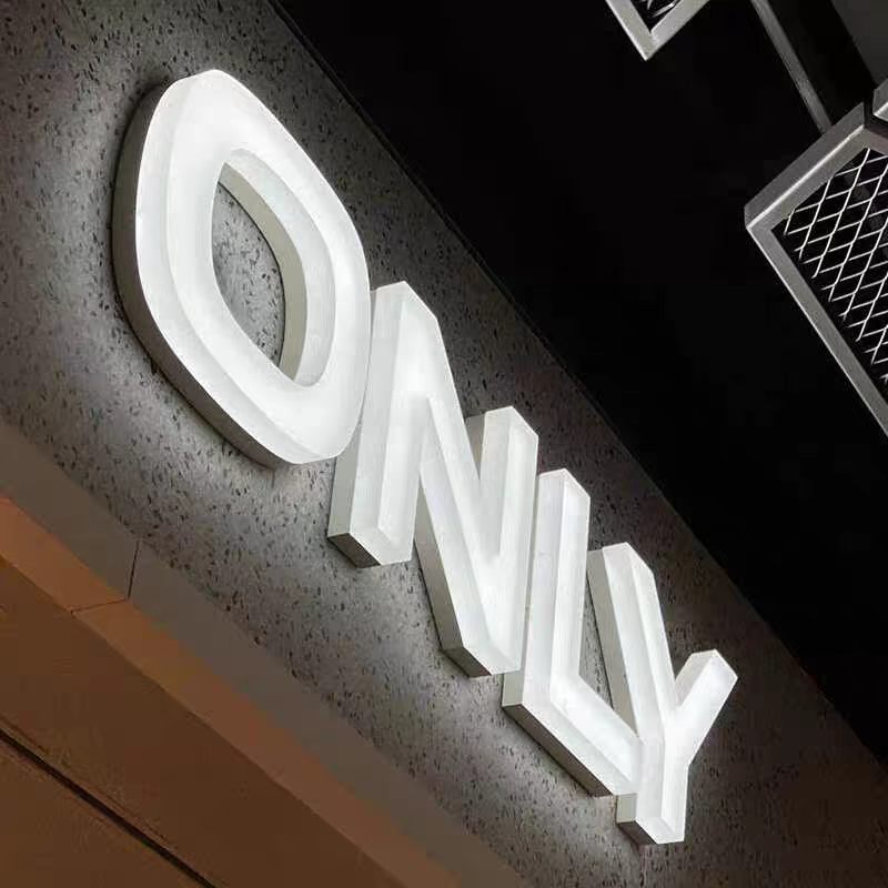 LED Borderless Stainless Steel Illuminated Letters